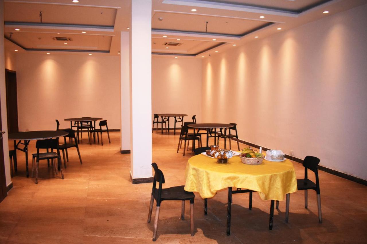 Lemonwood Suites By F9 Hotels - Trivoli Garden Chhatarpur New Delhi Exterior photo