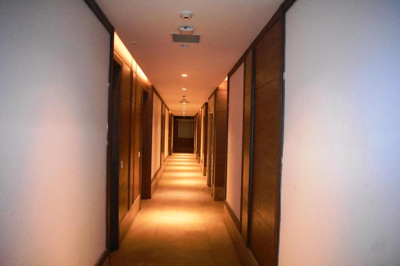 Lemonwood Suites By F9 Hotels - Trivoli Garden Chhatarpur New Delhi Exterior photo